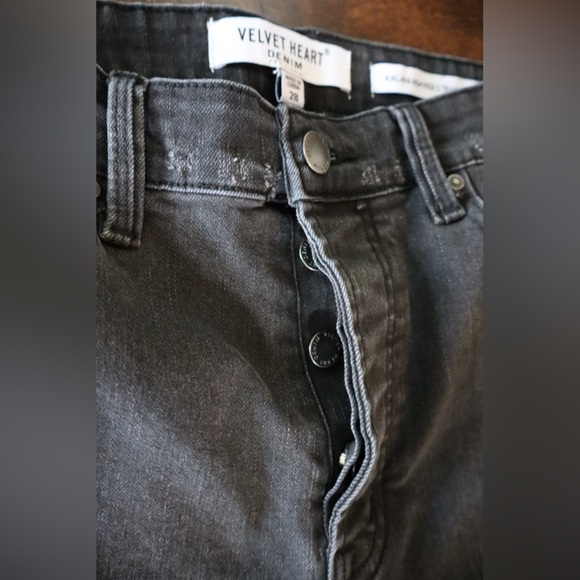 Velvet Heart Kalani High Rise Straight Leg Distressed Jeans Black - Picture 5 of 6